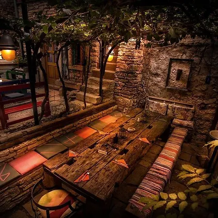 Kamene Price Rooms, Music And Food Bale