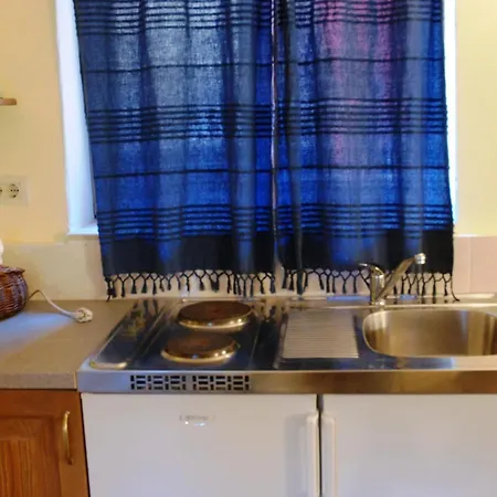 Kamene Price Rooms, Music And Food * Bale