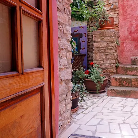 Kamene Price Rooms, Music And Food Bale